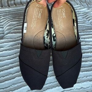 Toms Classic Black Canvas